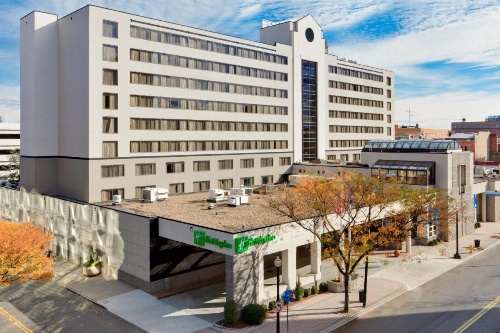 Holiday Inn Bridgeport-Trumbull-Fairfield image 3