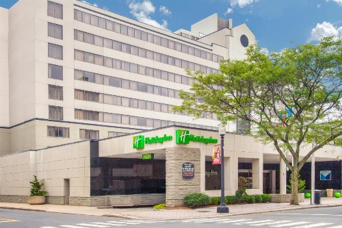 Holiday Inn Bridgeport-Trumbull-Fairfield image 5