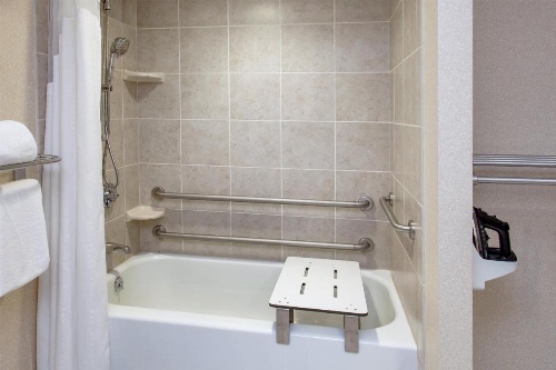 Holiday Inn Bridgeport-Trumbull-Fairfield image 6